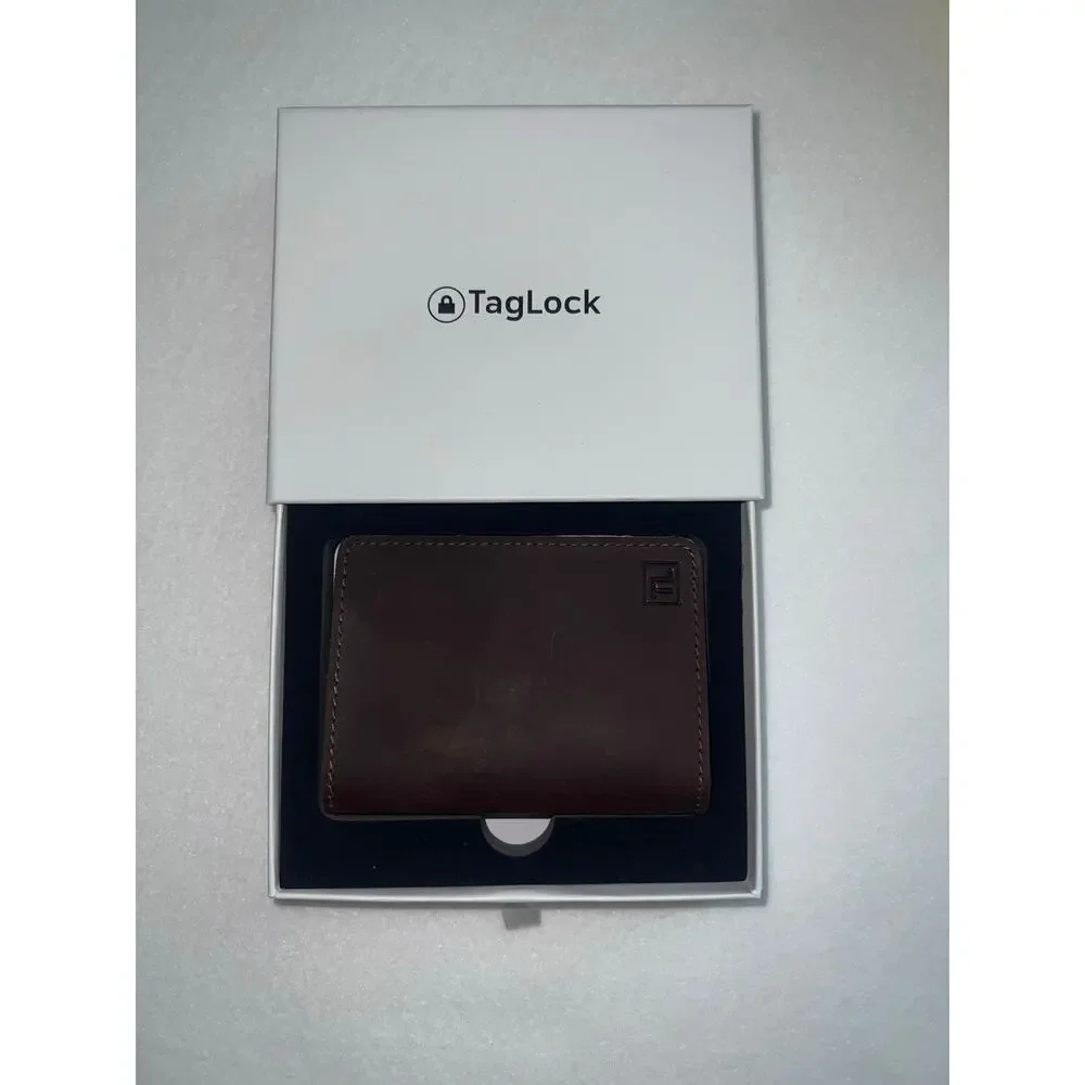 Tag Lock's Air Tag Wallet Brown